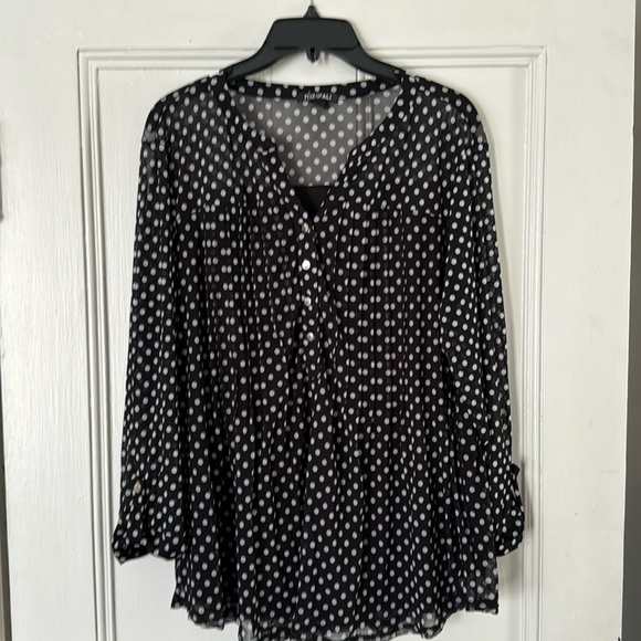 Plus Size Womens Blouse - Picture 1 of 3
